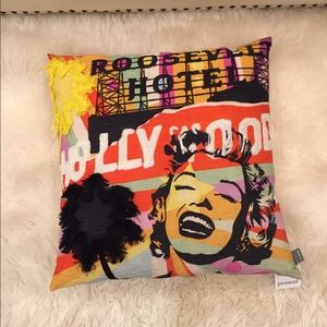 Marilyn Monroe pop art pillow by PAD NWT